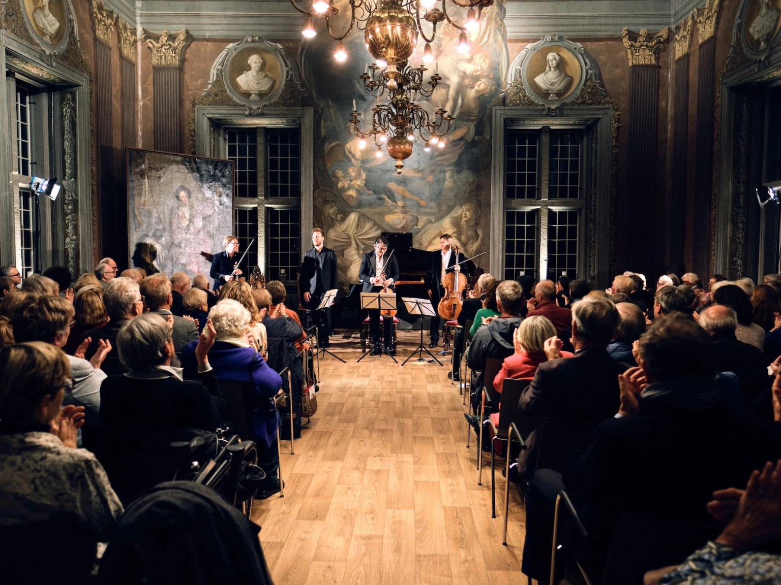 Konzertimpression aus dem Barocksaal auf Schloss Gödens