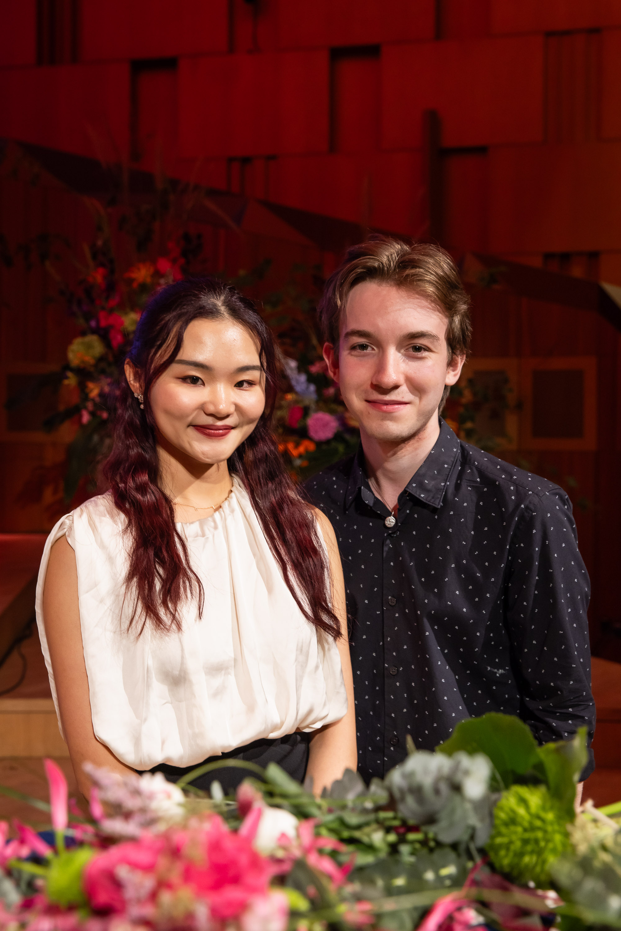 Die beiden Hauptpreisträger des Joseph Joachim Violinwettbewerbs 2024: Angela Chan und Jacques Forestier