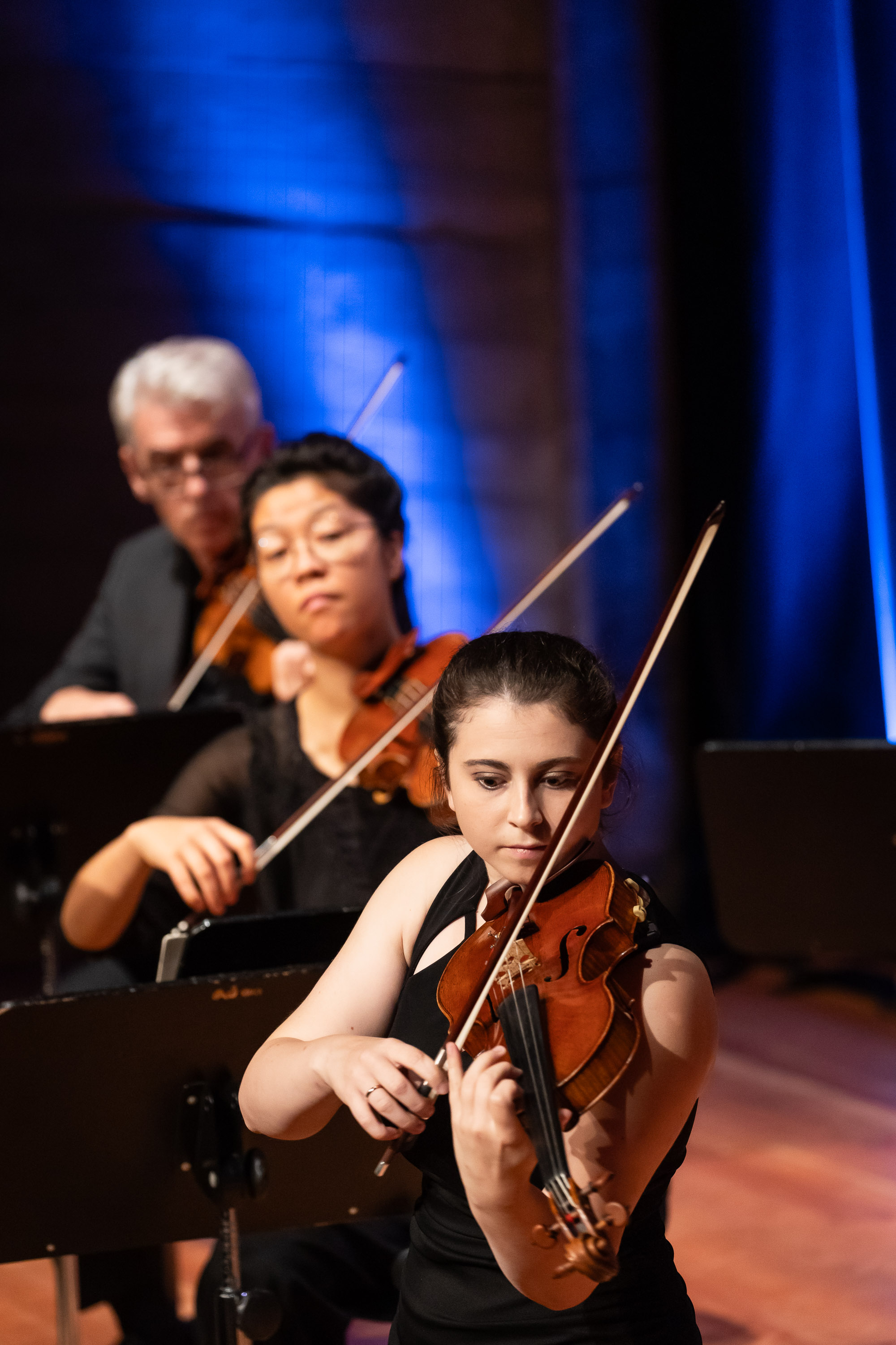 Impression des Semifinale 1: Louise Staples musiziert mit dem Münchener Kammerorchester